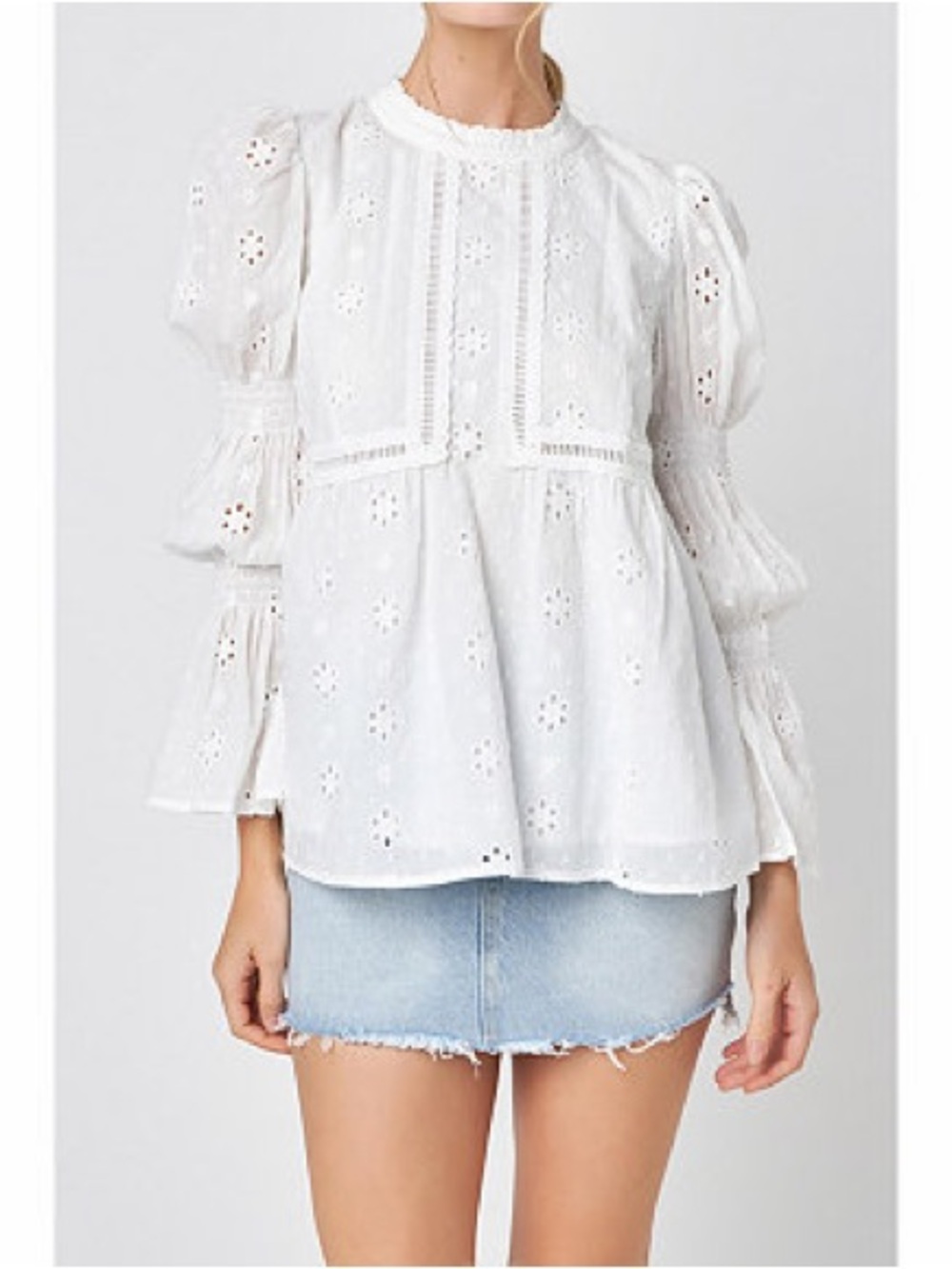 English Factory White Eyelet Lace Peasant Tunic Size Small Cotton Embroidered